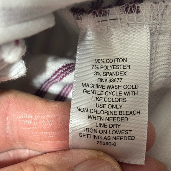 Liz Claiborne XXL Ladies pull on stripped top w/kangaroo pocket 28”L 22” p2p - Picture 9 of 9